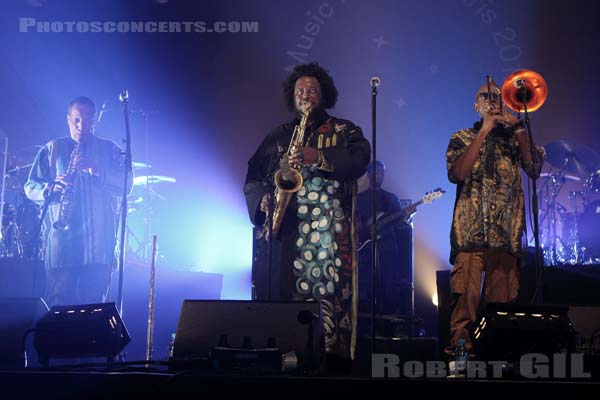 KAMASI WASHINGTON - 2017-11-03 - PARIS - Grande Halle de La Villette - 